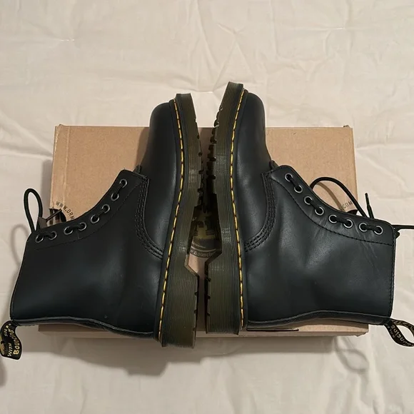 Dr. Martens 1460 Pascal Front Zip Boots Size 6 - Picture 3 of 10